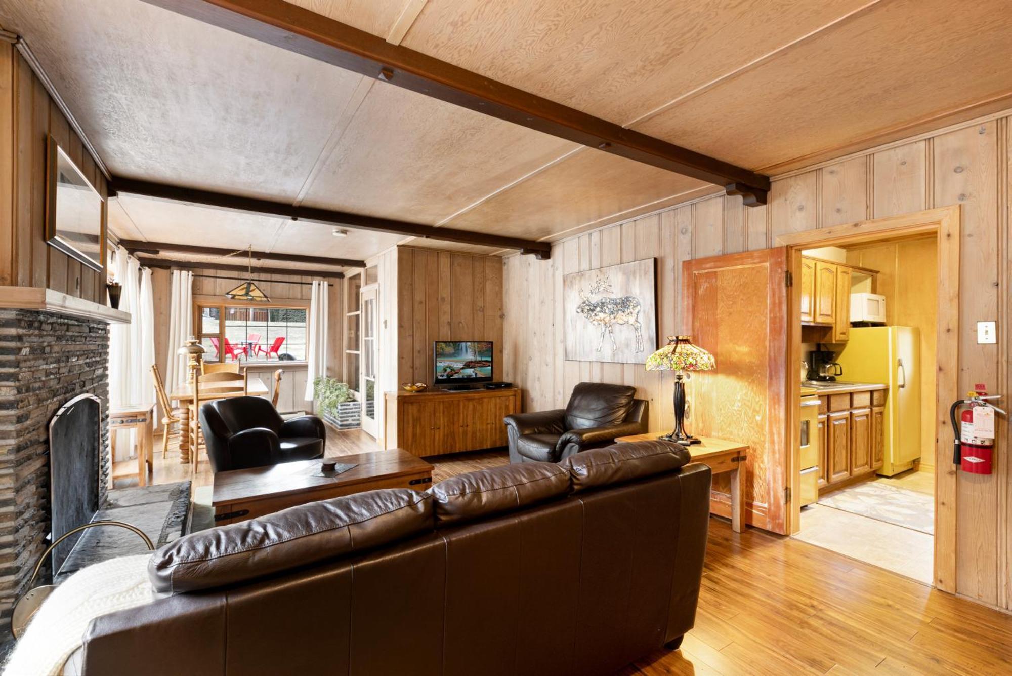 Elkhorn Lodge Vacation Rentals Banff Exterior photo